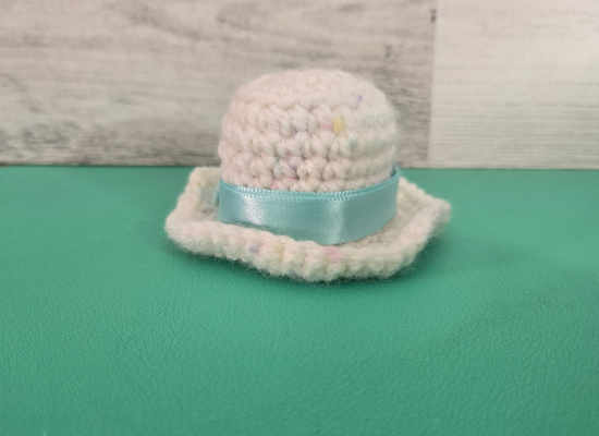 crochet top hat mini