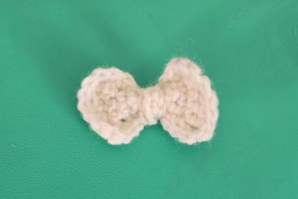 large crochet bow pattern