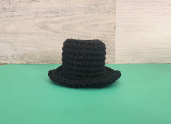 mini top hat crochet pattern free