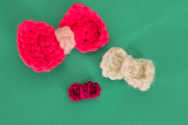 simple crochet bow pattern
