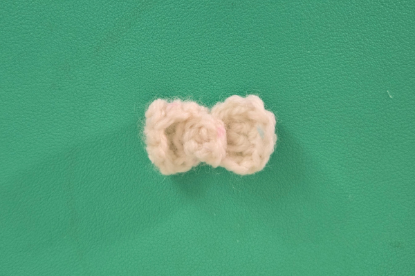 simple crochet hair bow free pattern