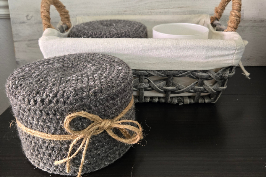 simple crochet toilet paper cover free pattern