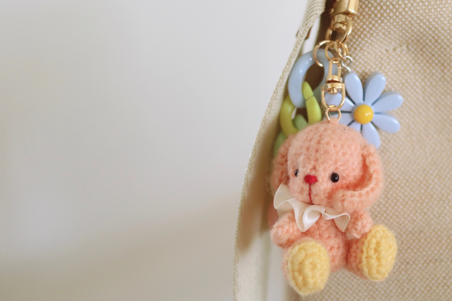 easy-crochet-bag-charms