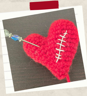 Simple crochet bear with heart free pattern